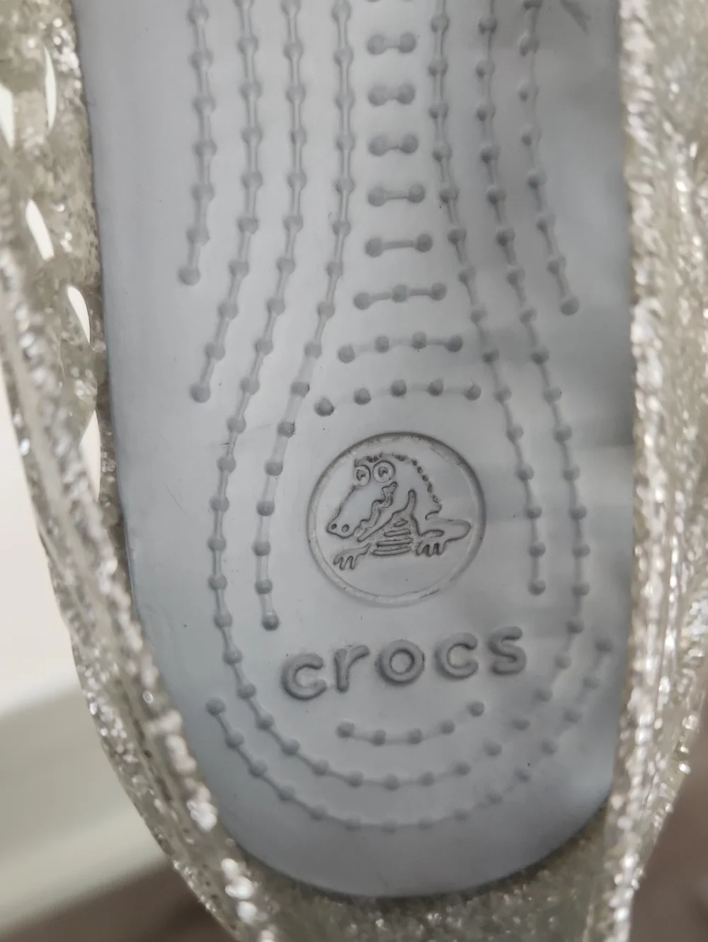 Crocs Isabella Glitter Peep Toe Flats Sandals Silver Gold Metallic Size 3 Girls